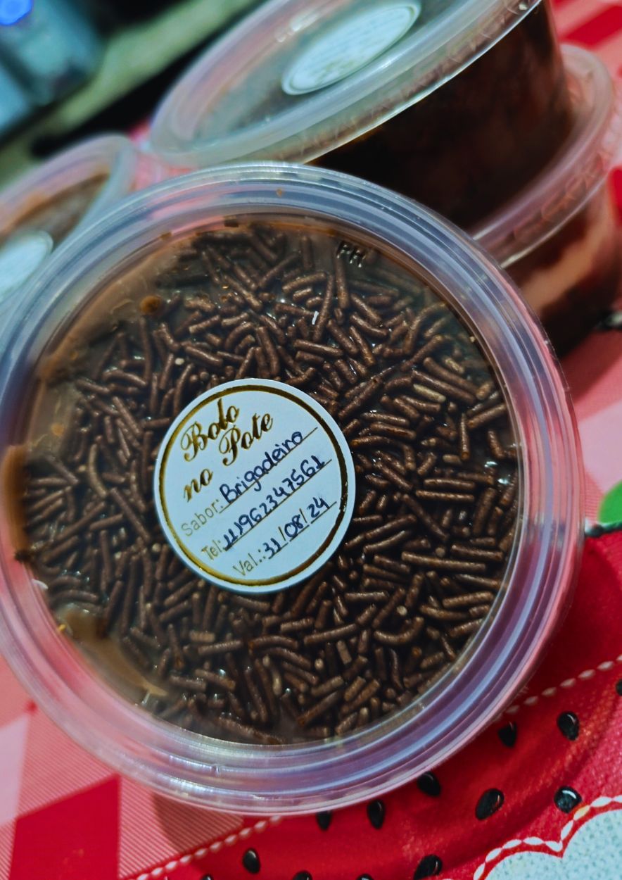 Bolo de Pote de Brigadeiro